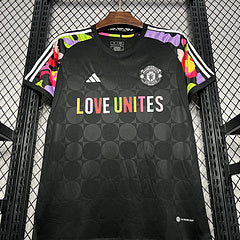 CAMISETA MANCHESTER UNITED 24/25 PRE-JUEGO NEGRO (HOMBRE)