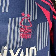 CAMISETA NOTTINGHAM FOREST 24/25- MODELO 2 (HOMBRE)