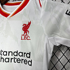 CONJUNTO INFANTILE LIVERPOOL III 24/25