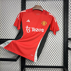 CAMISETA MANCHESTER UNITED 24/25 PRE-JUEGO ROJO (HOMBRE)